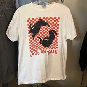 Hairstyles love on tour merch